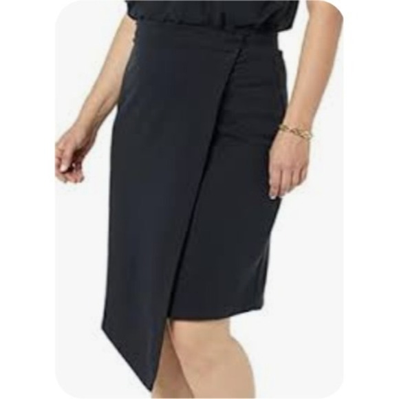 TEREA by Andrea Pitter Black Asymmetric Hem Pencil Skirt‎ - Size M NWT - Picture 1 of 9
